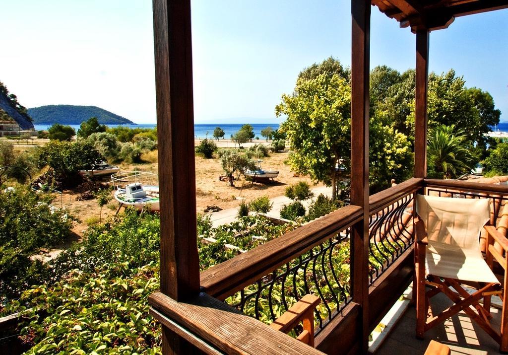 Athina Apartments Нео Клима Екстериор снимка