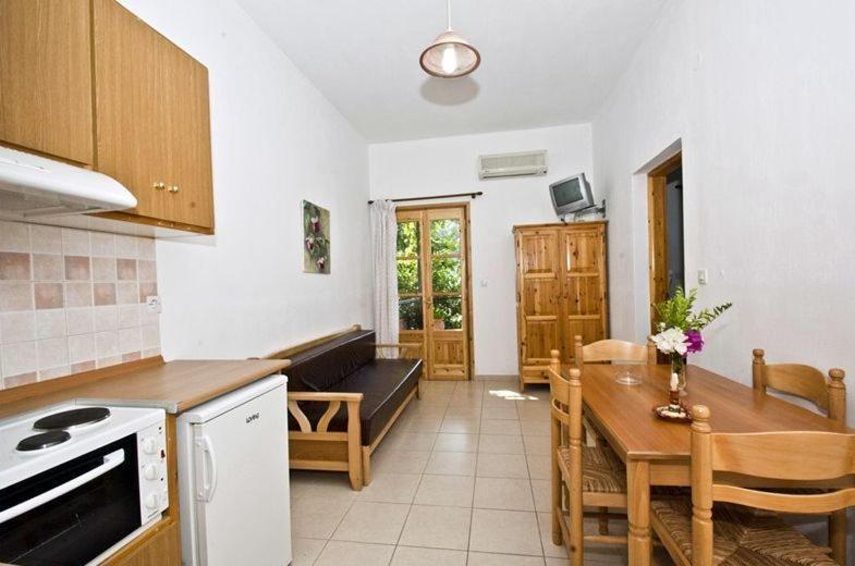 Athina Apartments Нео Клима Стая снимка